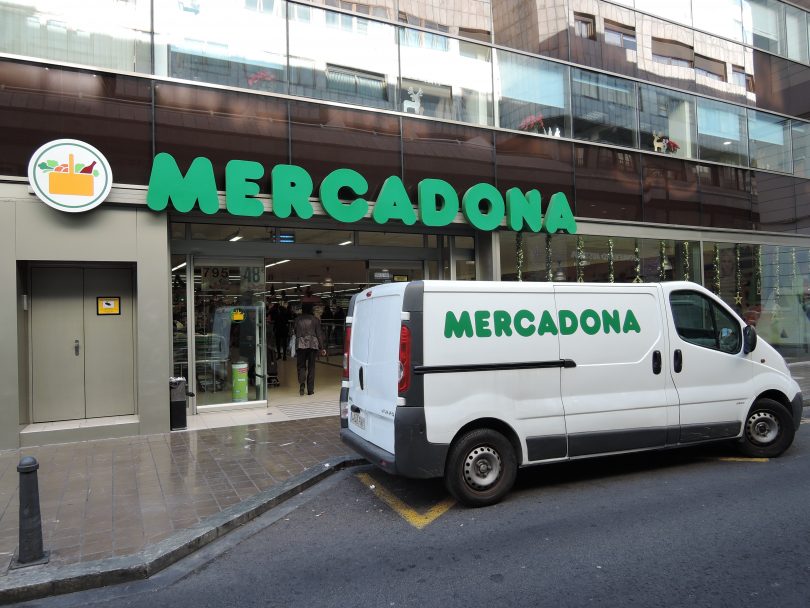 WhatsApp se llena de descuentos falsos para Zara y Mercadona