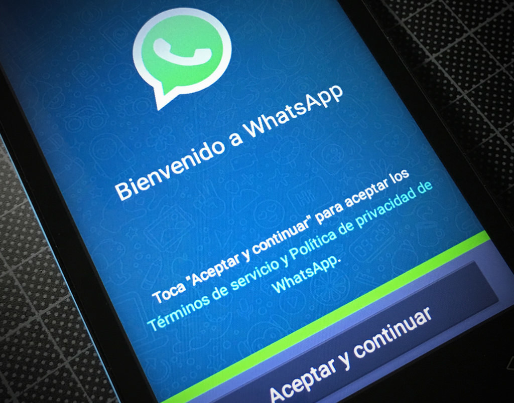 Alemania prohibe a Facebook y WhatsApp compartir datos