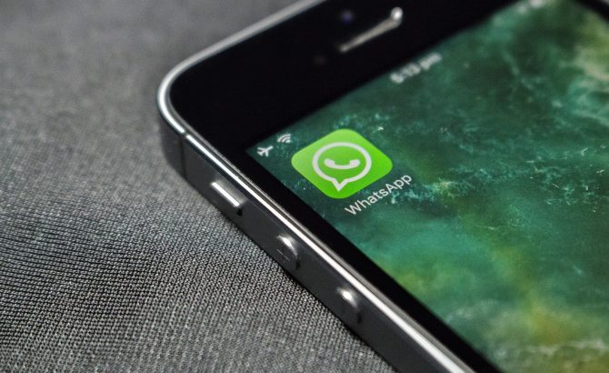 WhatsApp da un paso más en su lucha contra las noticias falsas